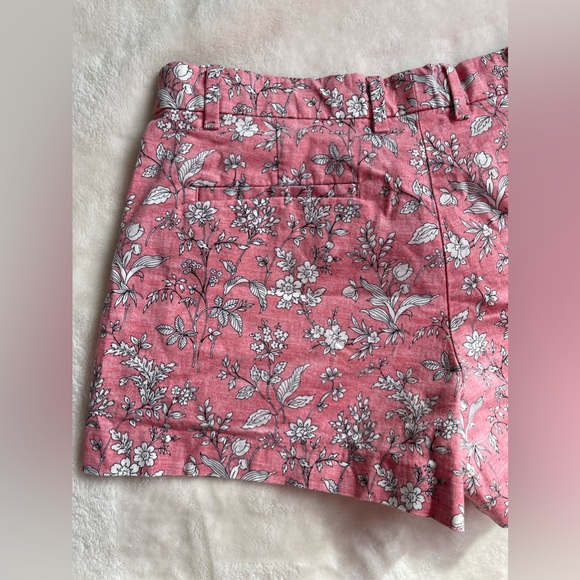 GAP Khakis by GAP Pink Floral Print Summer Short 06 R - Picture 7 of 14